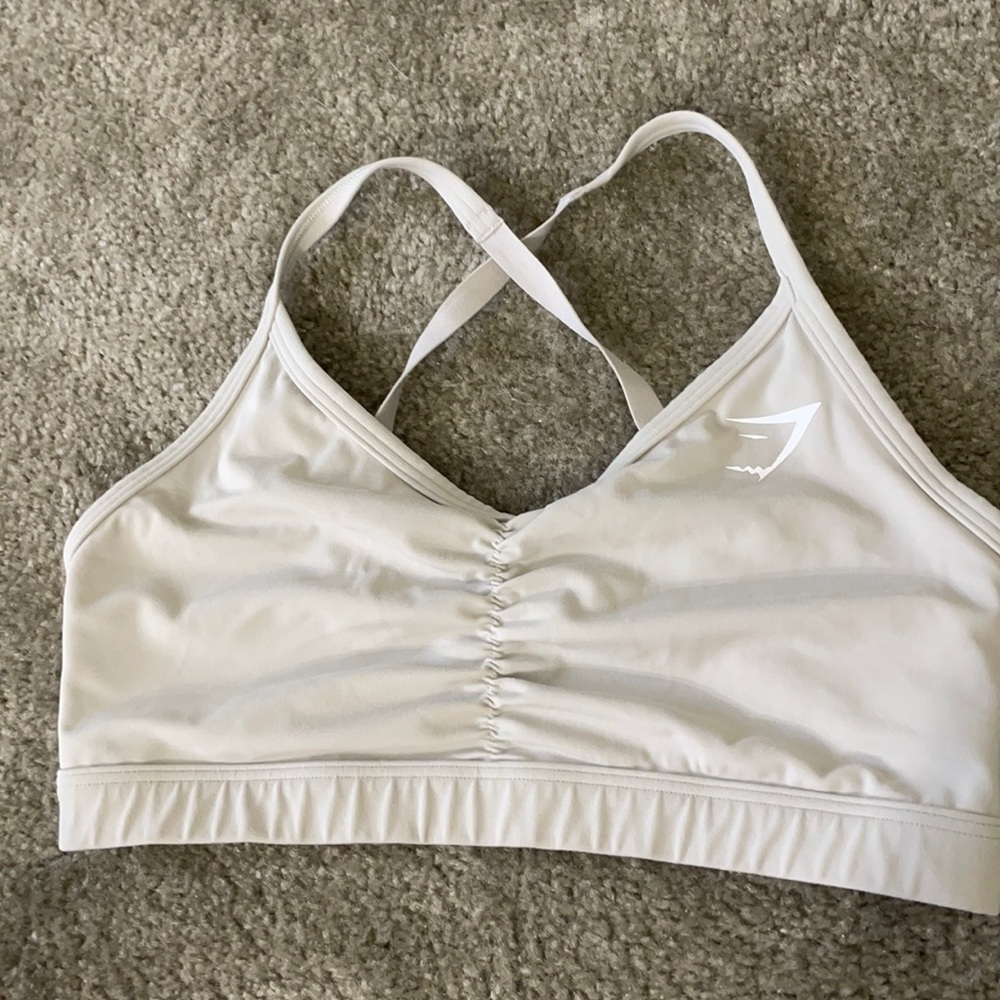 Gymshark Ruched Sports Bra - SMALL